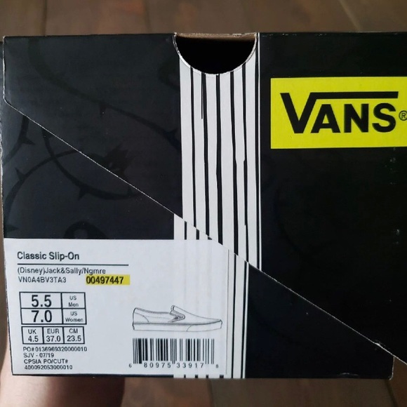 SOLD ‼️ Disney nightmare before Christmas vans - Picture 5 of 11